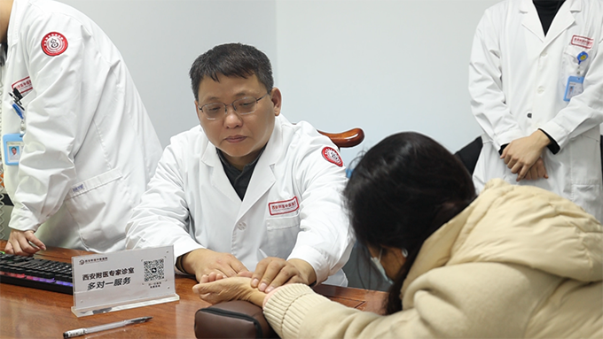 【立足三秦，共克肿瘤】 陕西三甲肿瘤专家坐镇西安附医中医医院，破解肿瘤疑难！